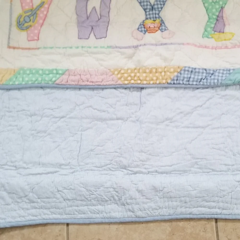 RARE KIDSLINE CLASSIC ALPHABET STRIPE BABY NURSERY CRIB COMFORTER QUILT THROW